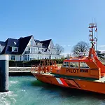 Lotsenhaus/ostseetoern Apartment Rostock