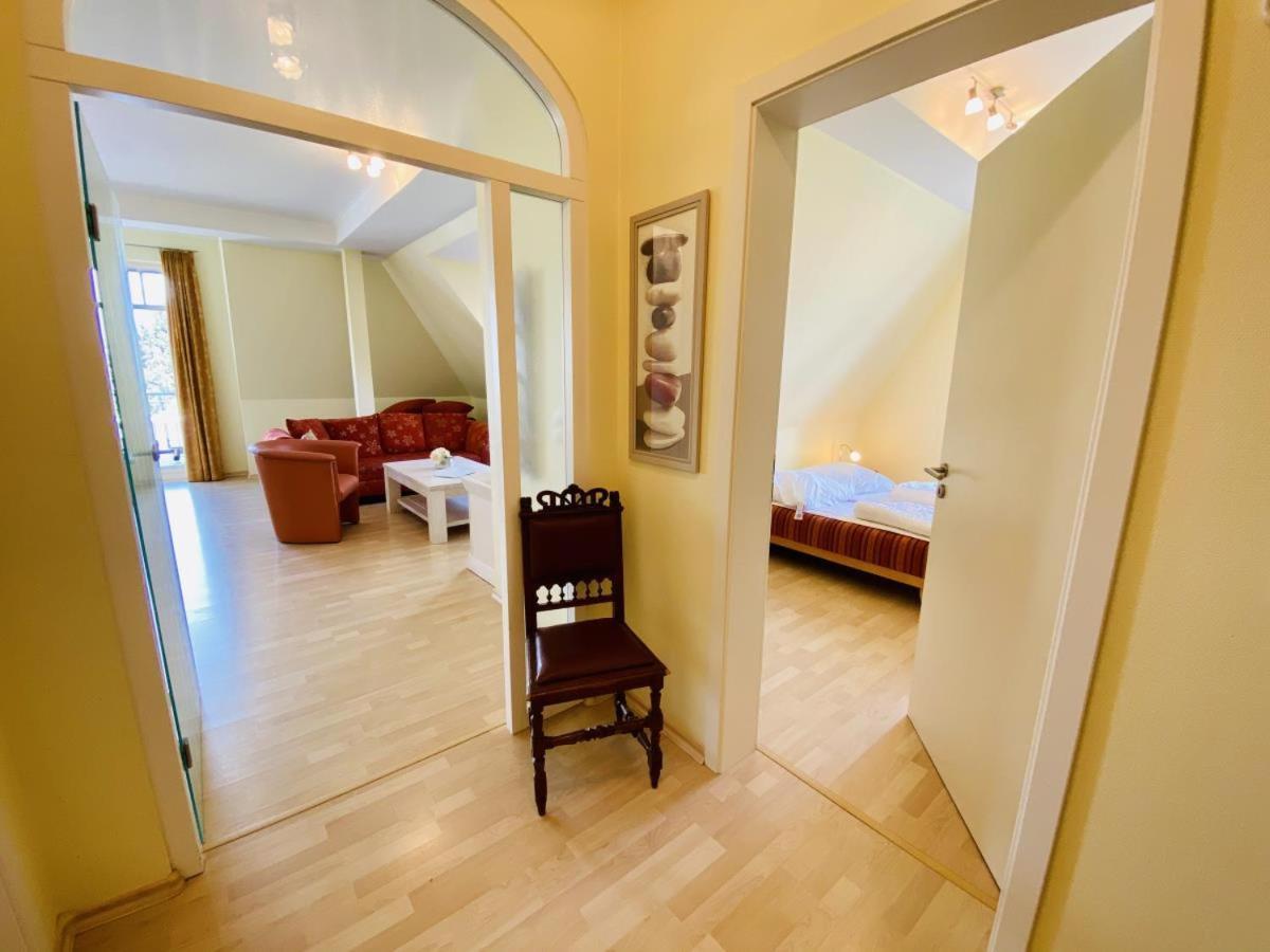 Lotsenhaus/ostseetörn Rostock