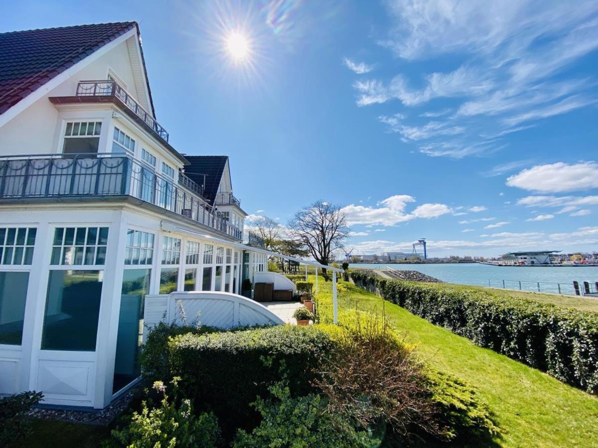 Lotsenhaus/ostseetörn * Rostock